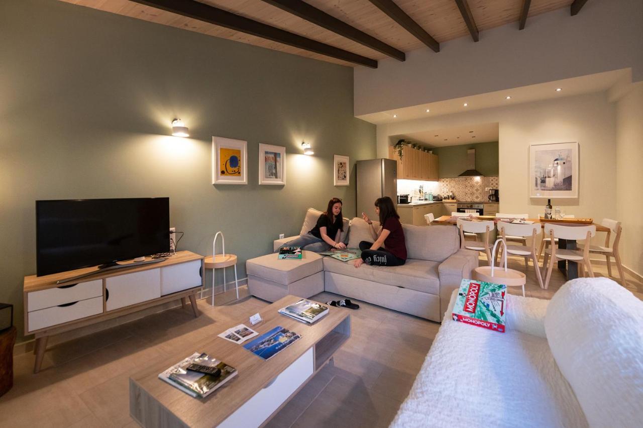 Linas Home - Kalamata Mediterranean Villas エクステリア 写真